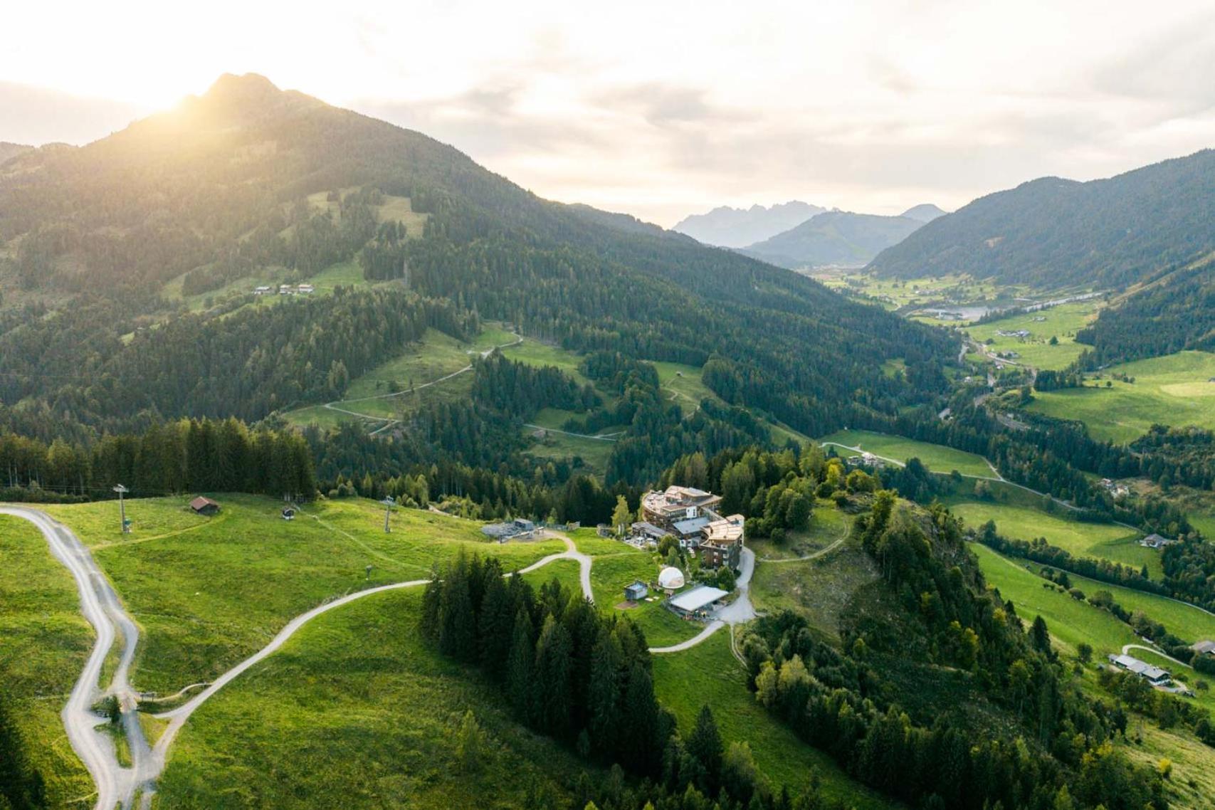 Holzhotel Forsthofalm Леоганг Екстер'єр фото