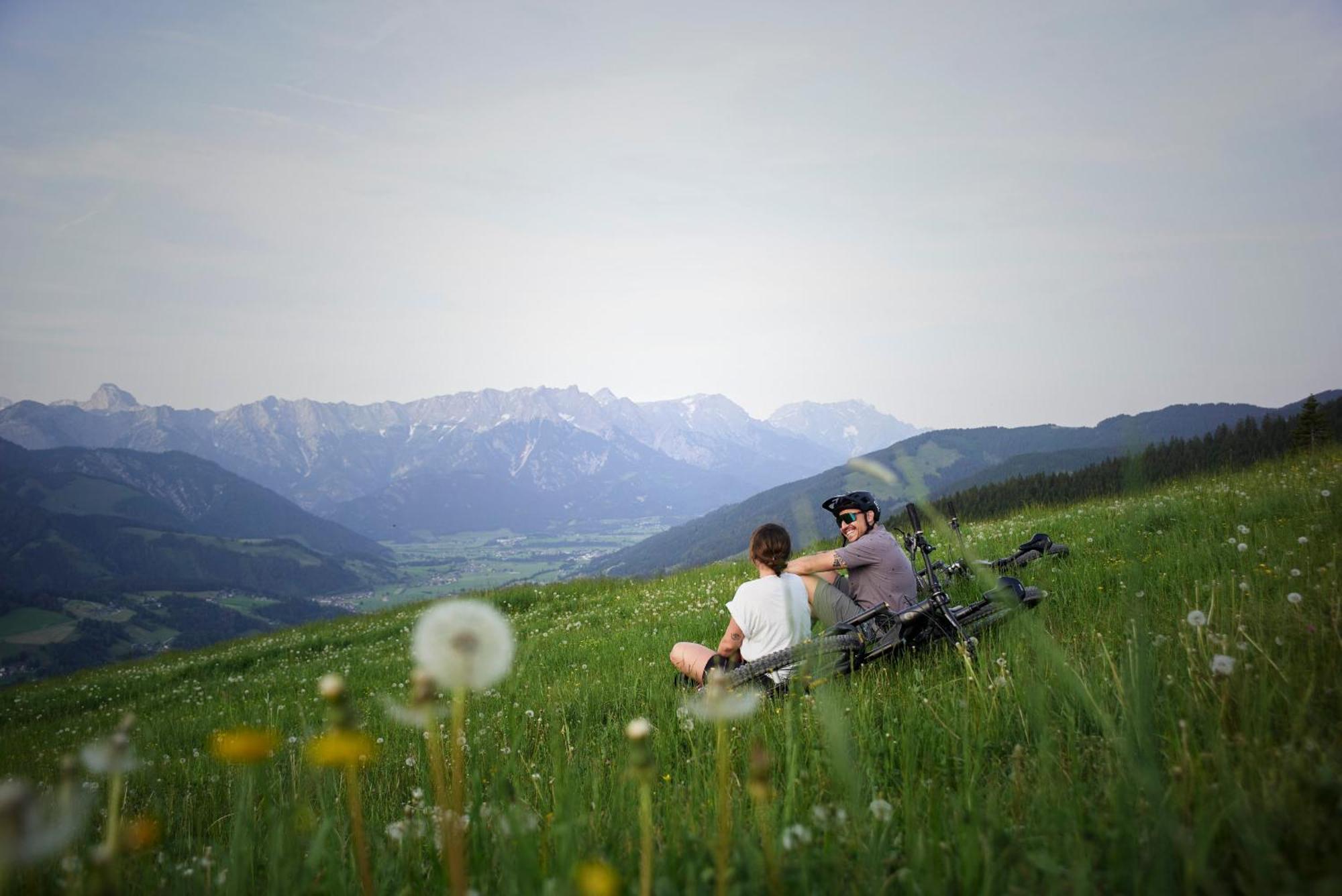 Holzhotel Forsthofalm Леоганг Екстер'єр фото