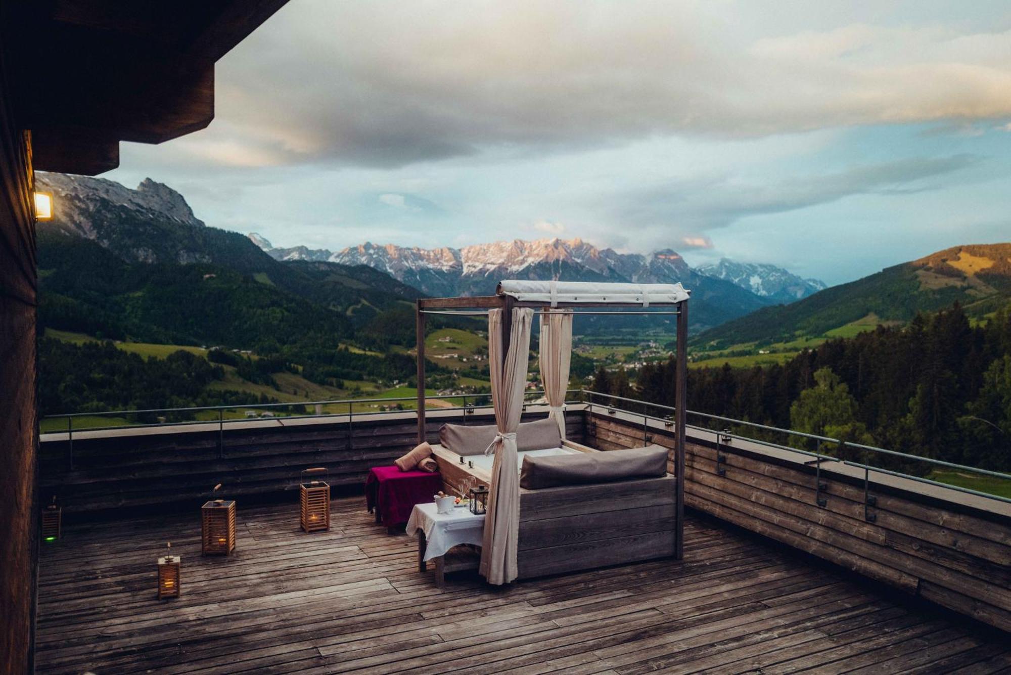 Holzhotel Forsthofalm Леоганг Екстер'єр фото