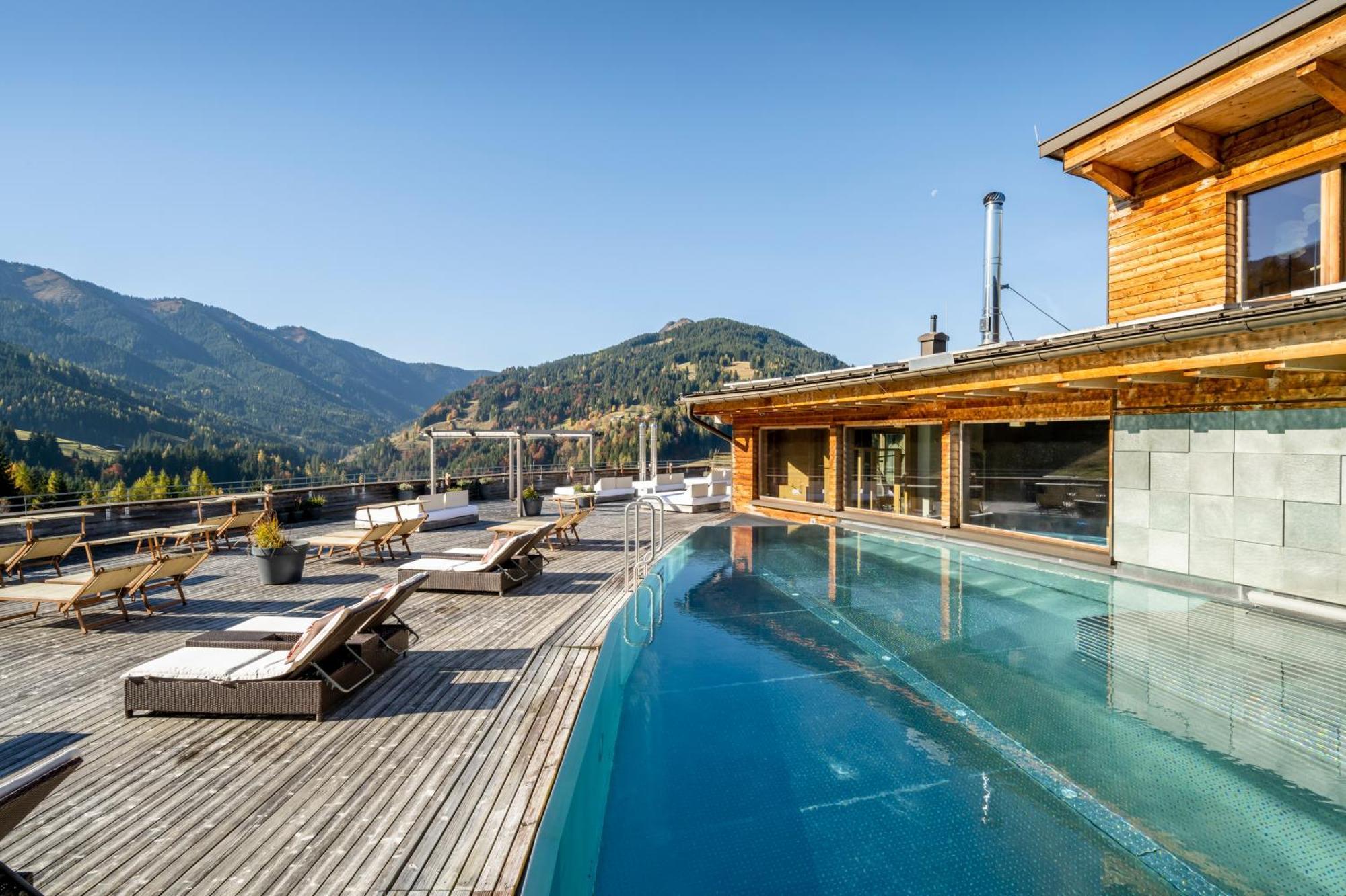 Holzhotel Forsthofalm Леоганг Екстер'єр фото